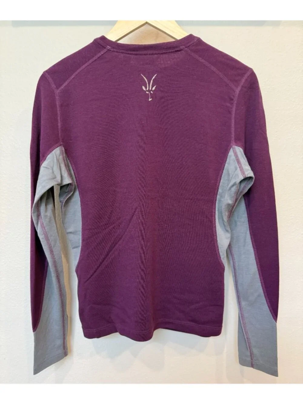 Ibex Women's Merino Wool Base Layer Crew Neck Thermal Top Large Long Sleeve